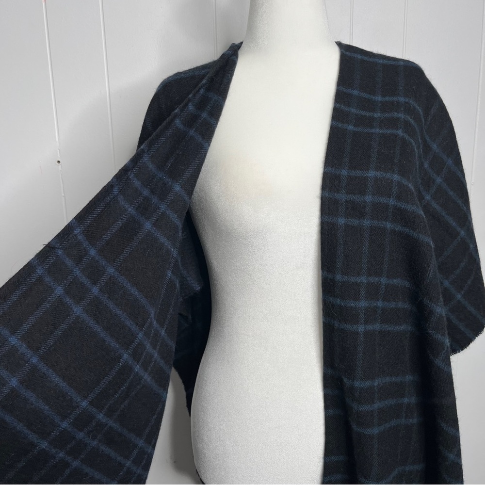 Echo Wool Blend Plaid Black and Blue Women's Cape with Fringe O/S - Picture 3 of 8
